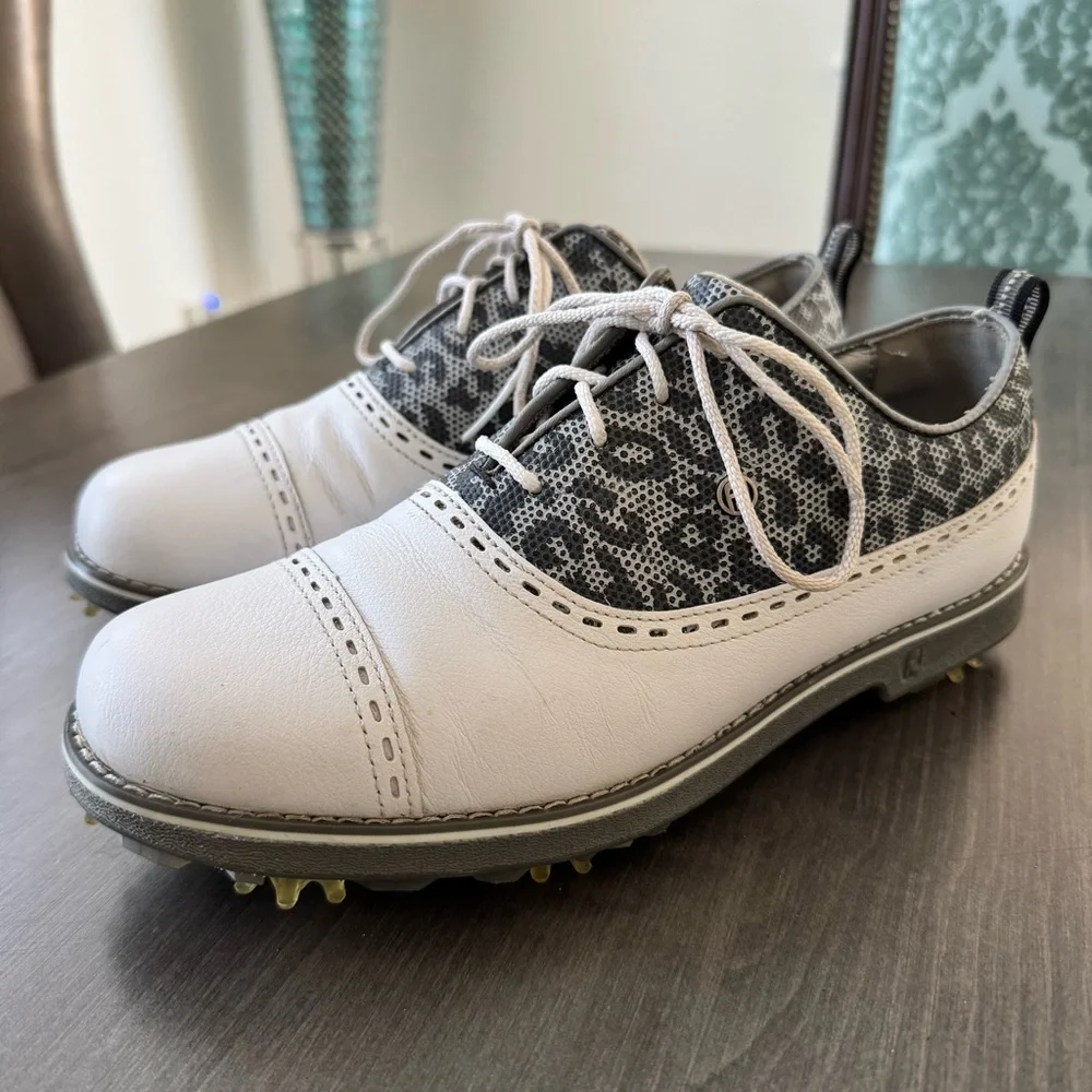 FootJoy Cap Toe Women golf shoes white gray animal print size 7.5 M